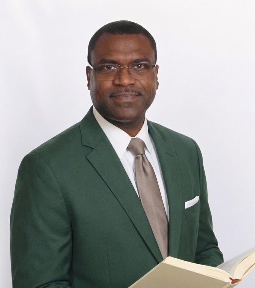 R. Lee Vann, author of Rich Without the Rush